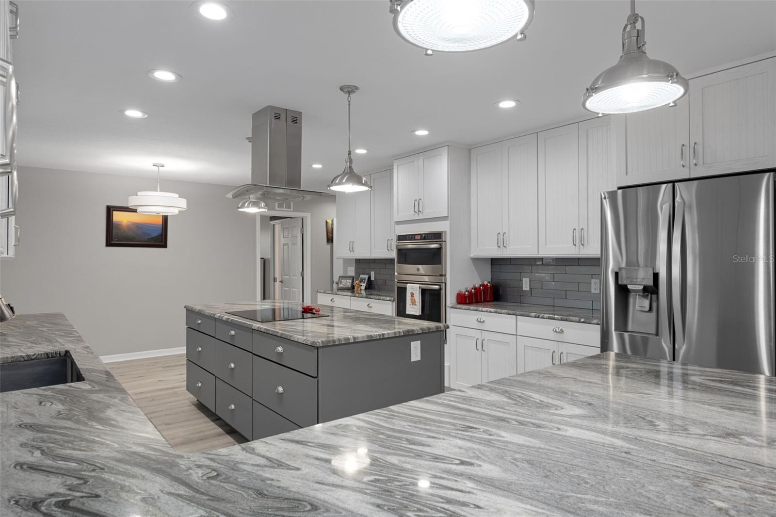 Image 14 of 56 For 11430 Waterway Drive