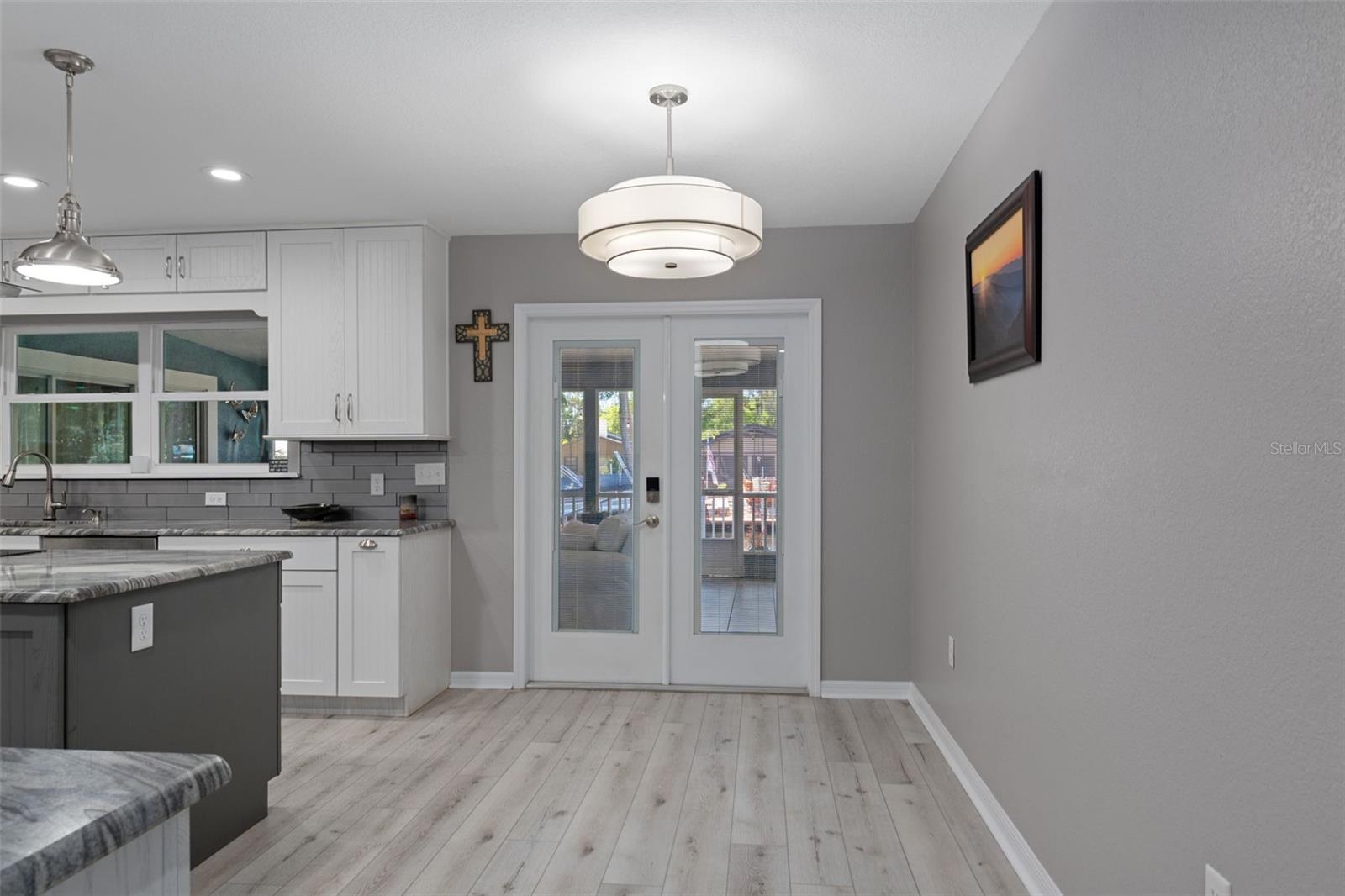 Image 19 of 56 For 11430 Waterway Drive