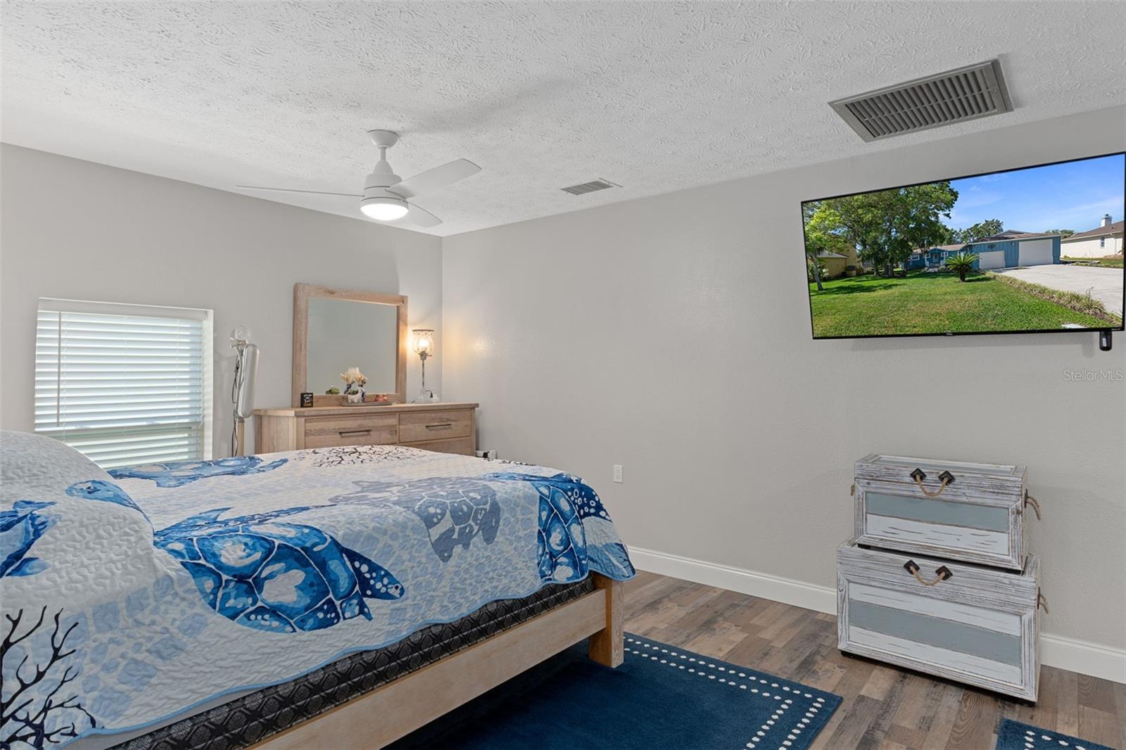 Image 29 of 56 For 11430 Waterway Drive
