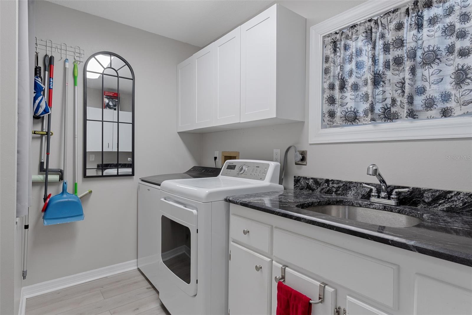 Image 36 of 56 For 11430 Waterway Drive