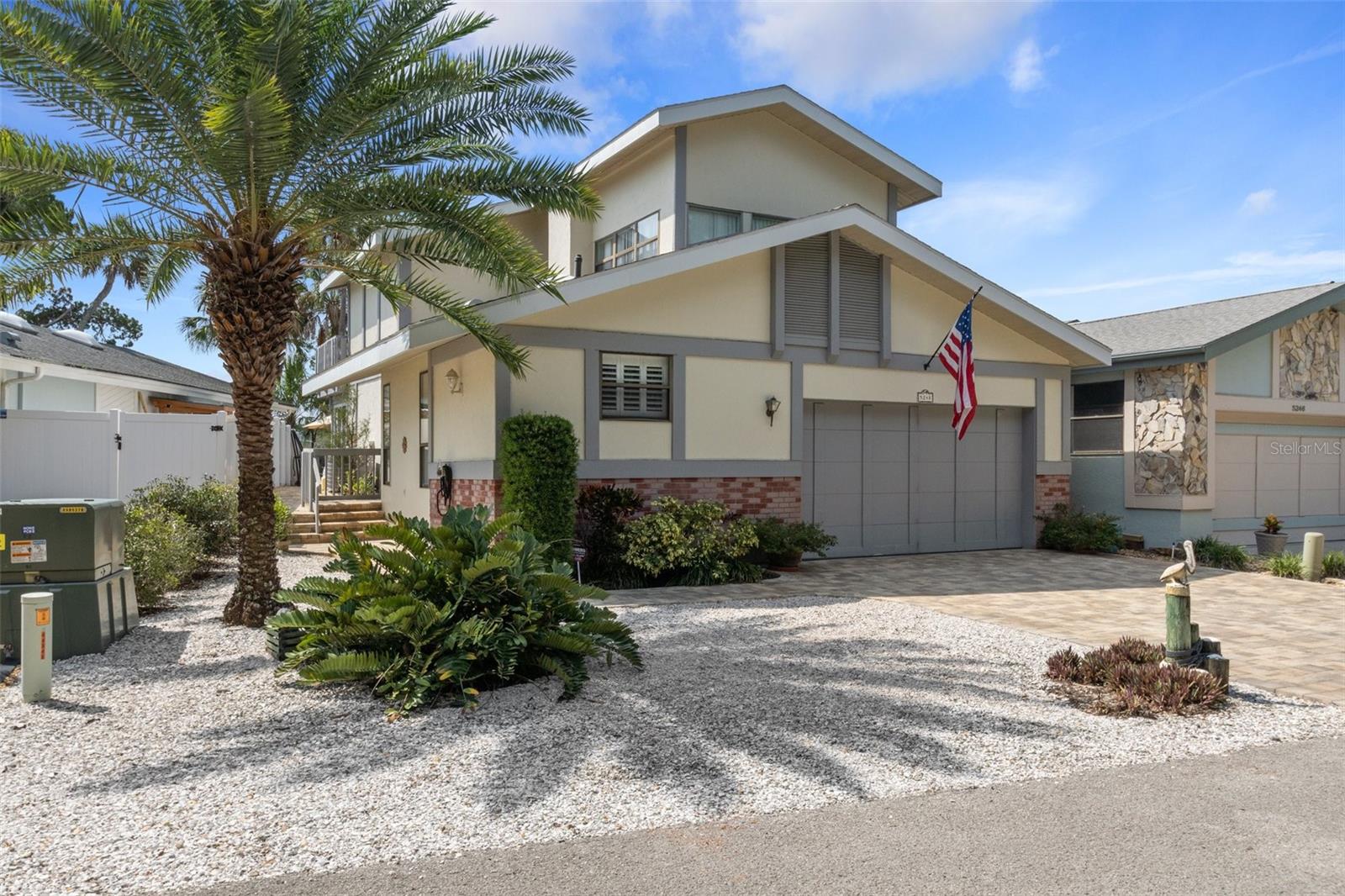 Image 11 of 59 For 5248 Riverview Circle