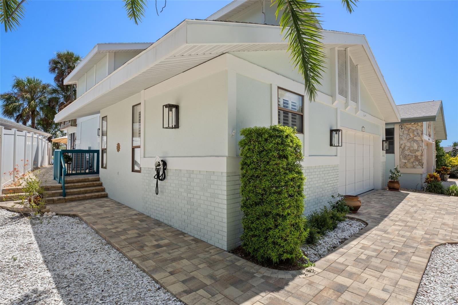 Image 12 of 59 For 5248 Riverview Circle