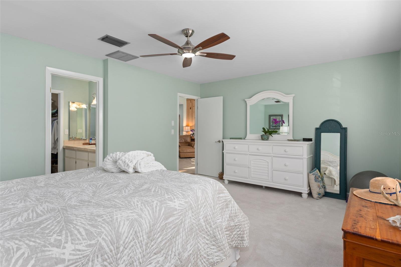Image 30 of 59 For 5248 Riverview Circle