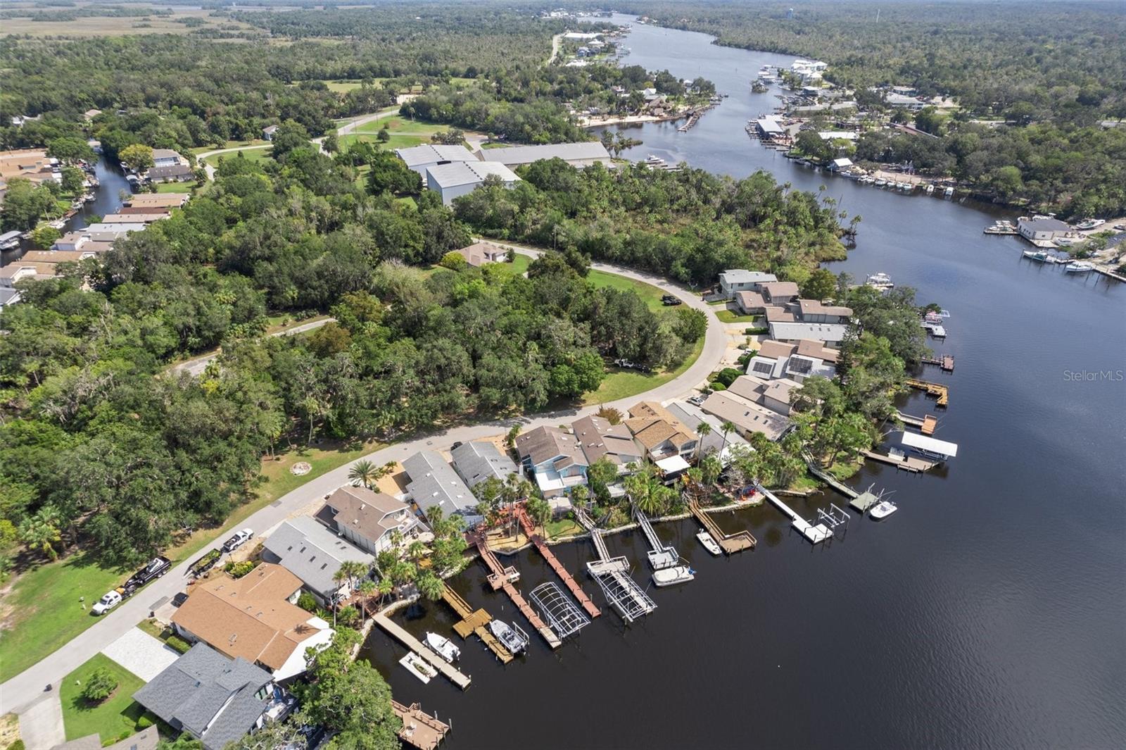 Image 7 of 59 For 5248 Riverview Circle