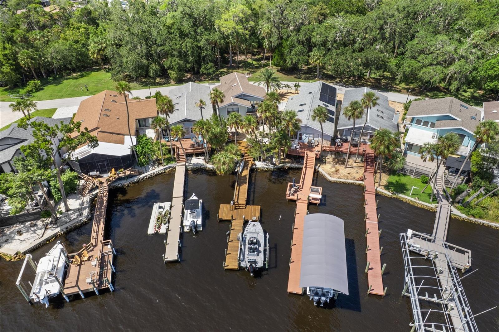 Image 8 of 59 For 5248 Riverview Circle