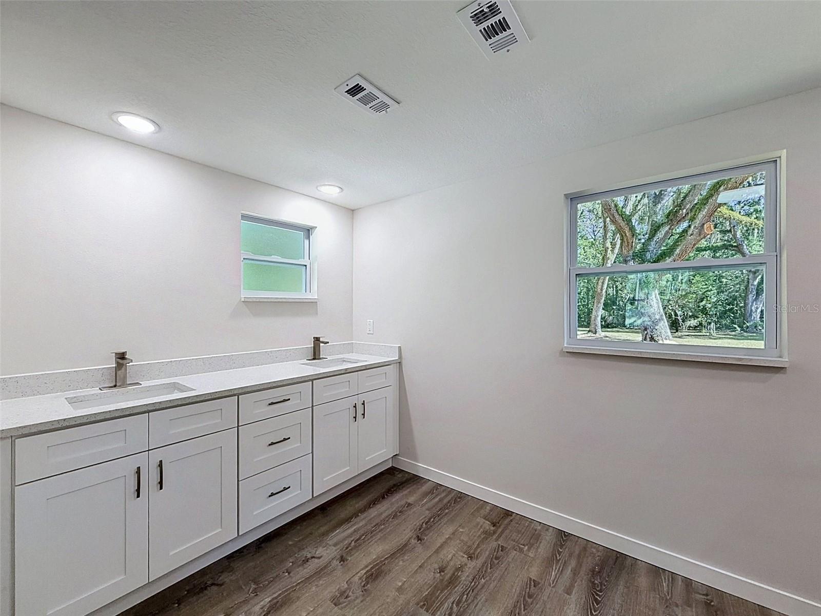Image 15 of 68 For 317 13th Terrace