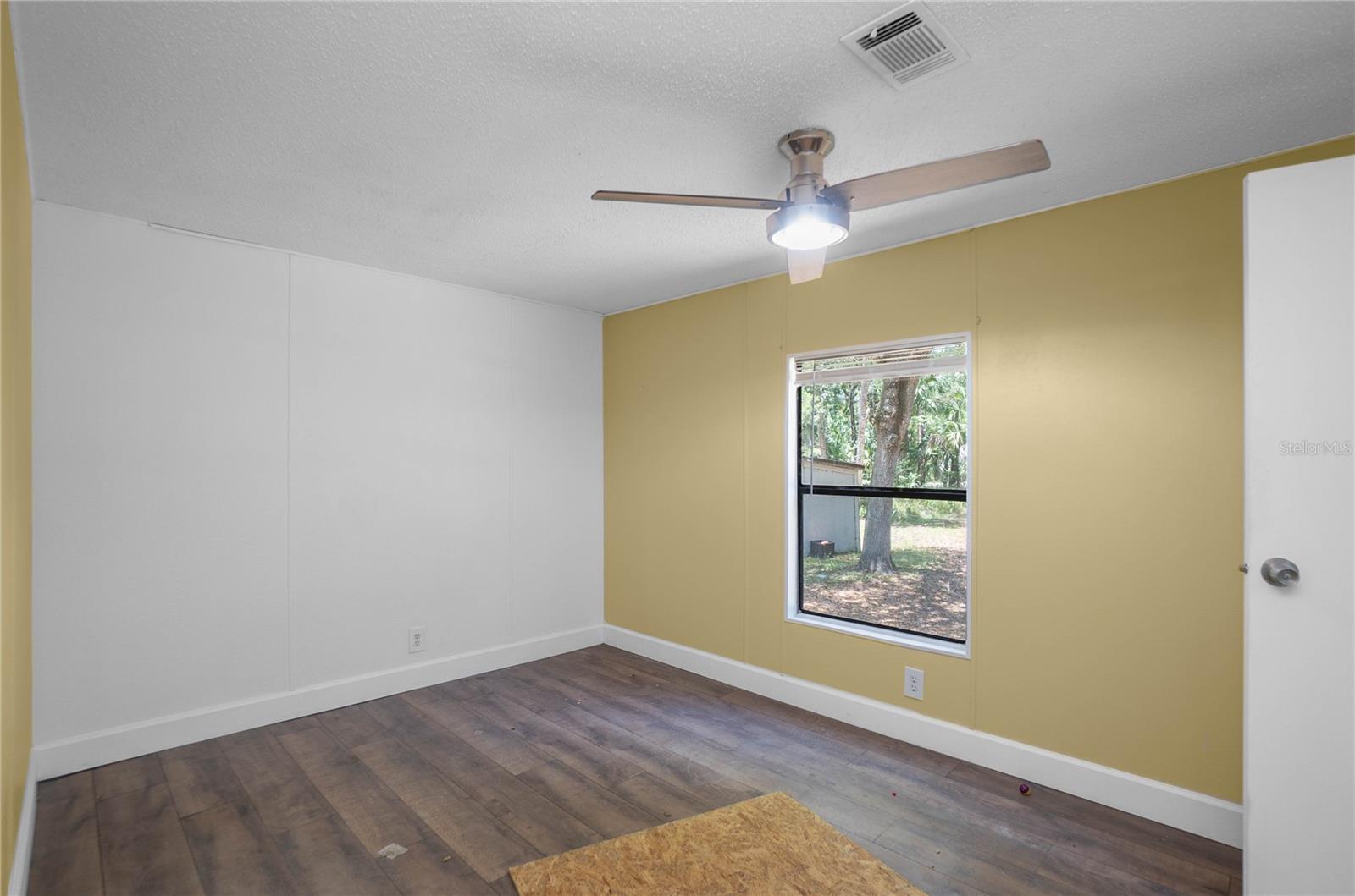 Image 22 of 44 For 6550 Debra Avenue
