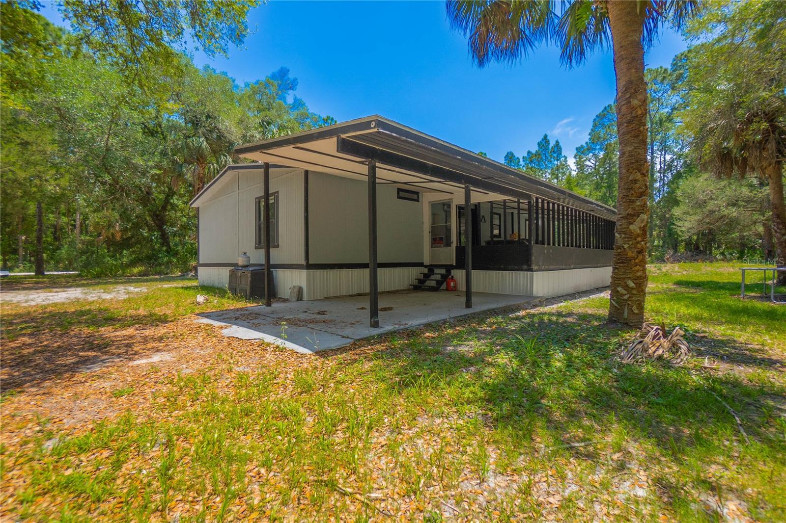 Image 30 of 44 For 6550 Debra Avenue