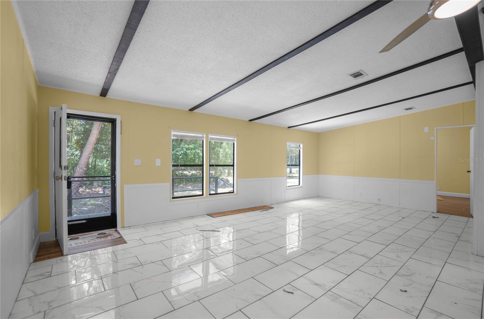 Image 8 of 44 For 6550 Debra Avenue