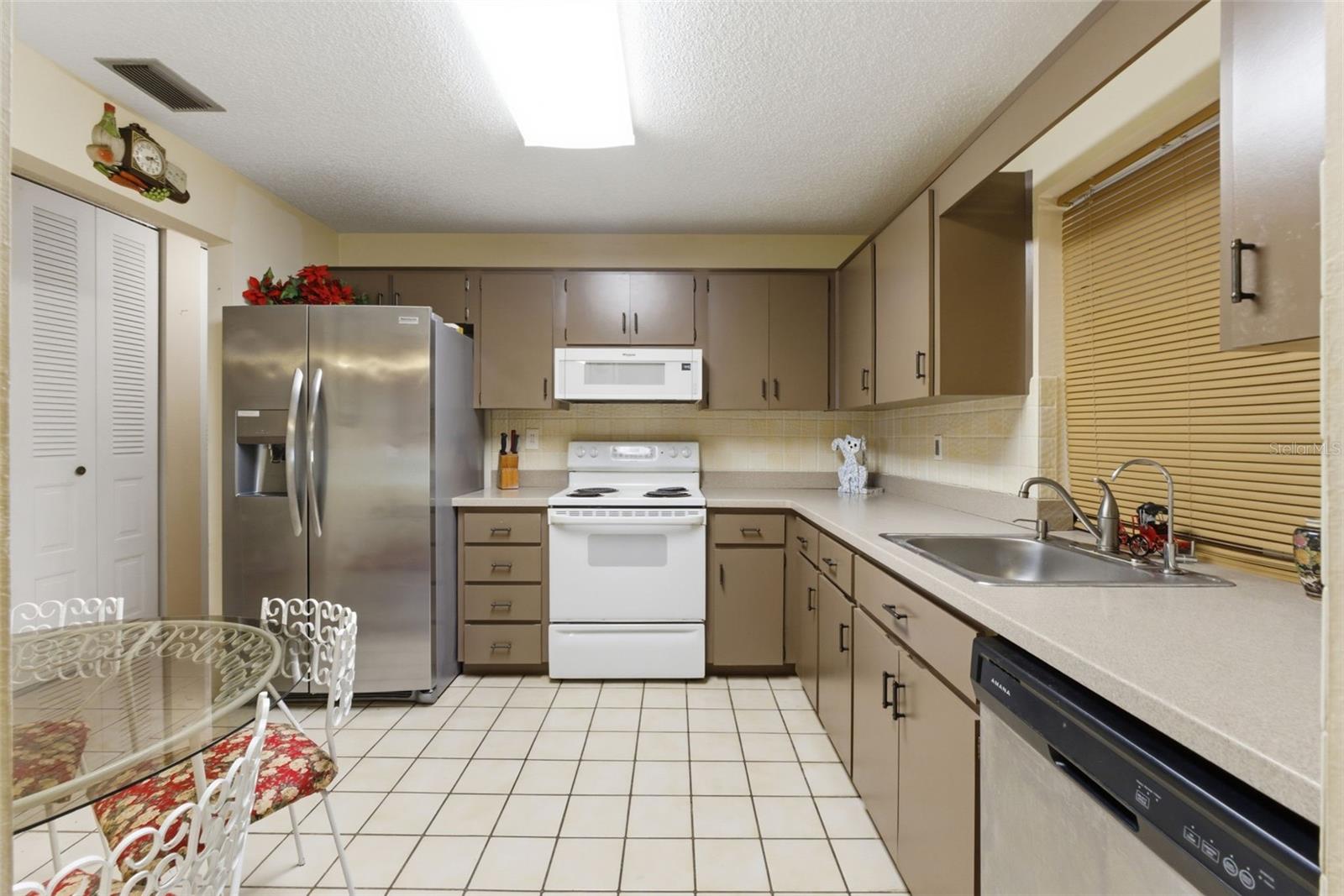 Image 14 of 36 For 10636 Salamanca Drive