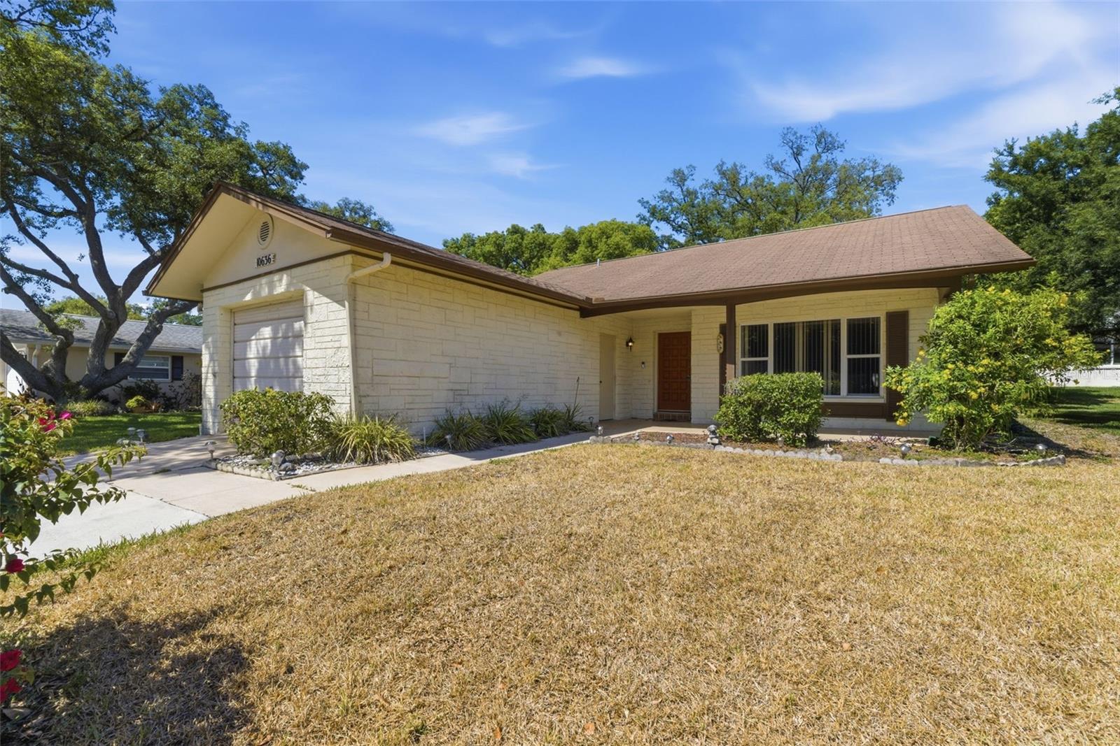 Image 5 of 36 For 10636 Salamanca Drive
