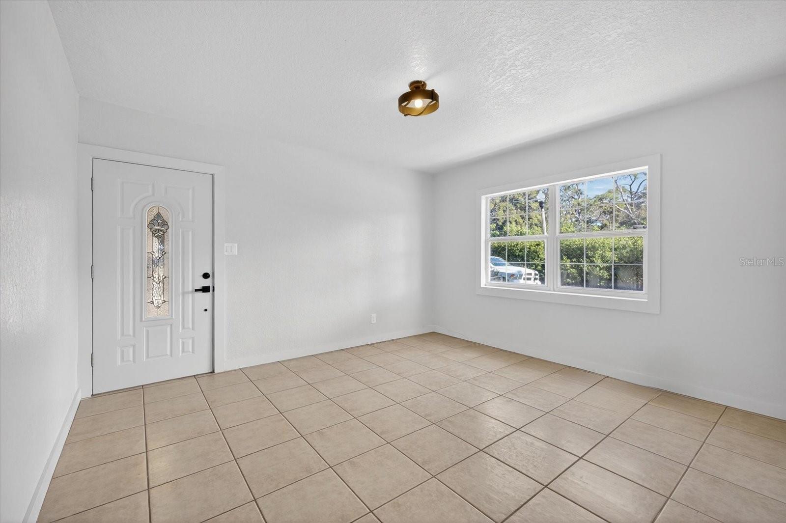 Image 12 of 31 For 773 Harbor Drive S
