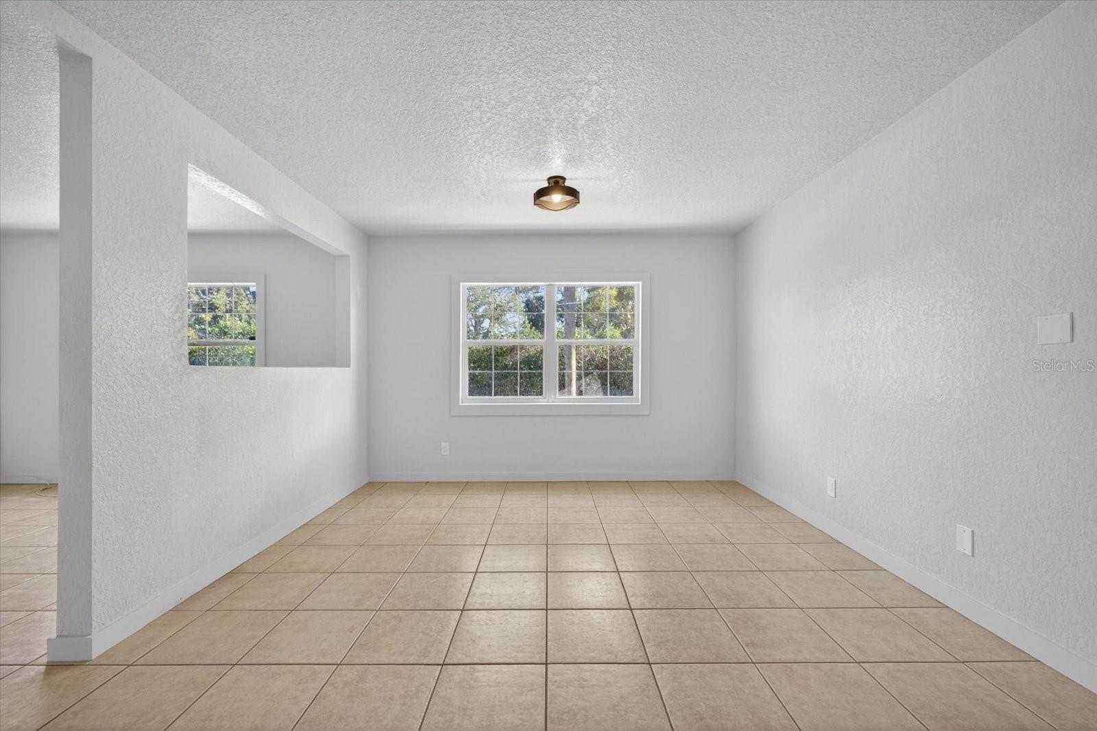Image 13 of 31 For 773 Harbor Drive S