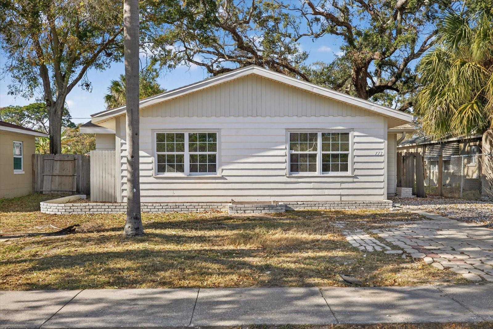 Image 2 of 31 For 773 Harbor Drive S