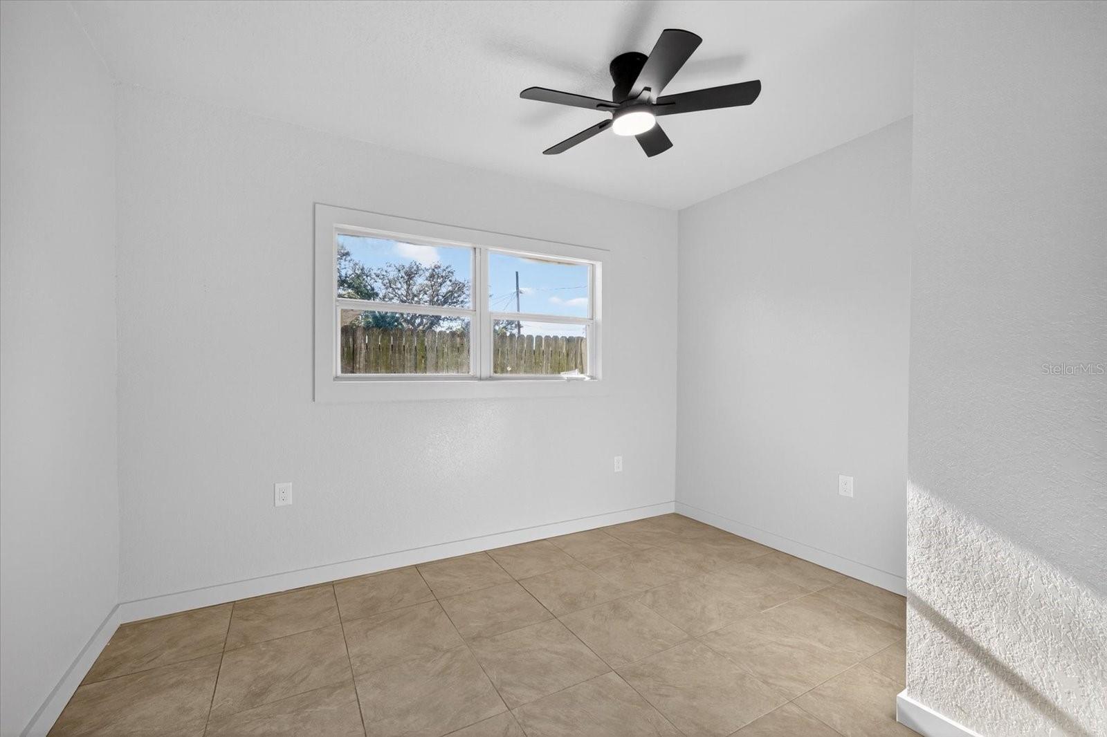 Image 27 of 31 For 773 Harbor Drive S