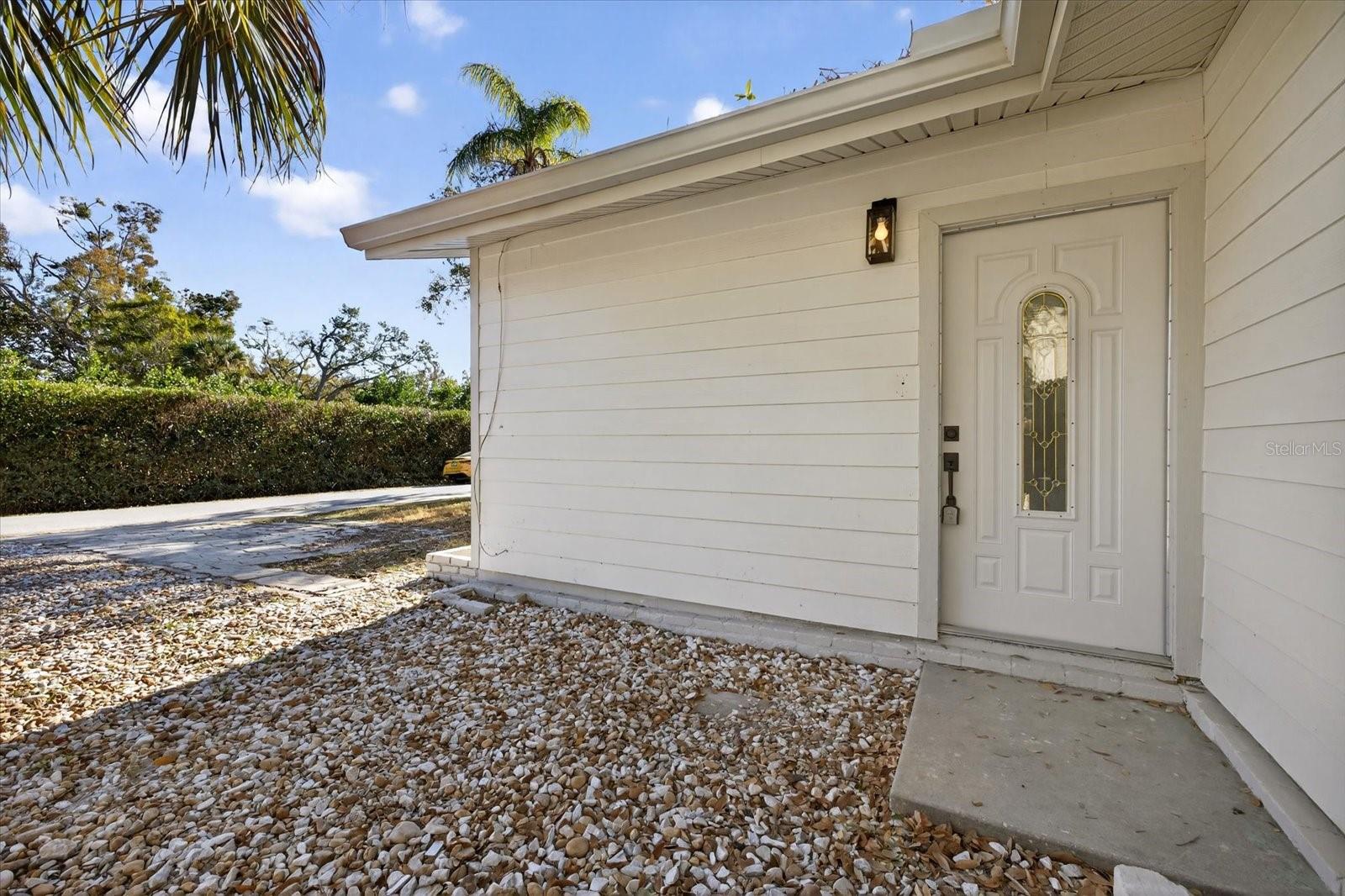 Image 8 of 31 For 773 Harbor Drive S