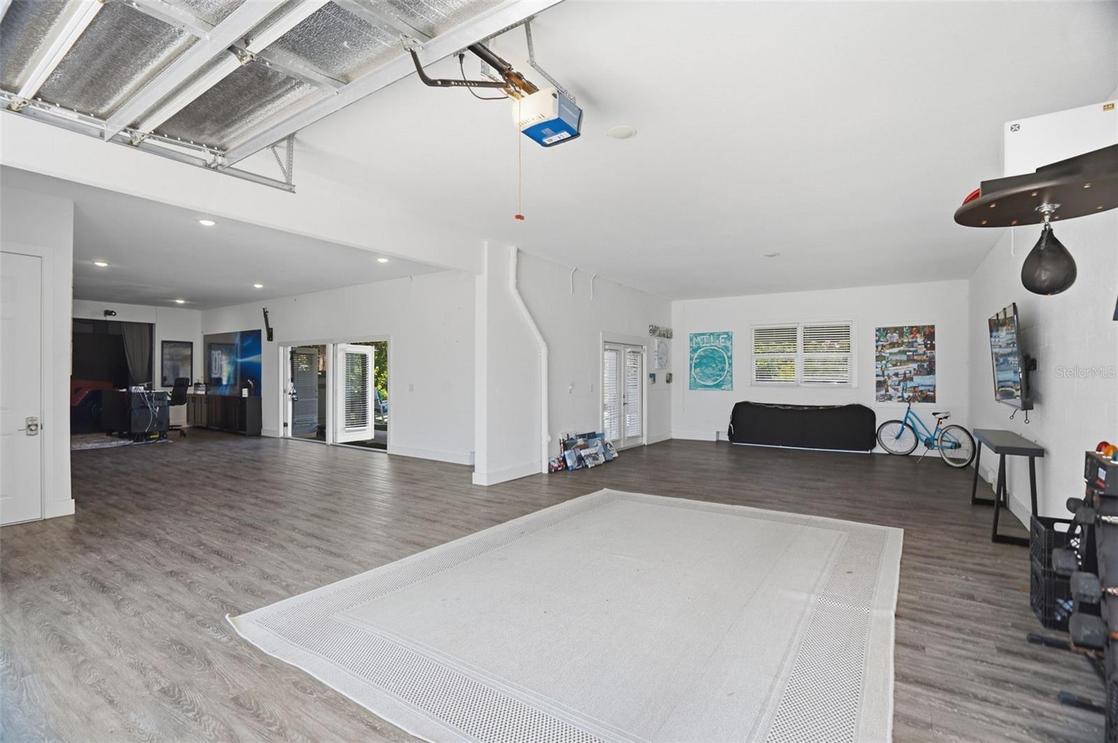 Image 7 of 61 For 4817 Limestone Drive