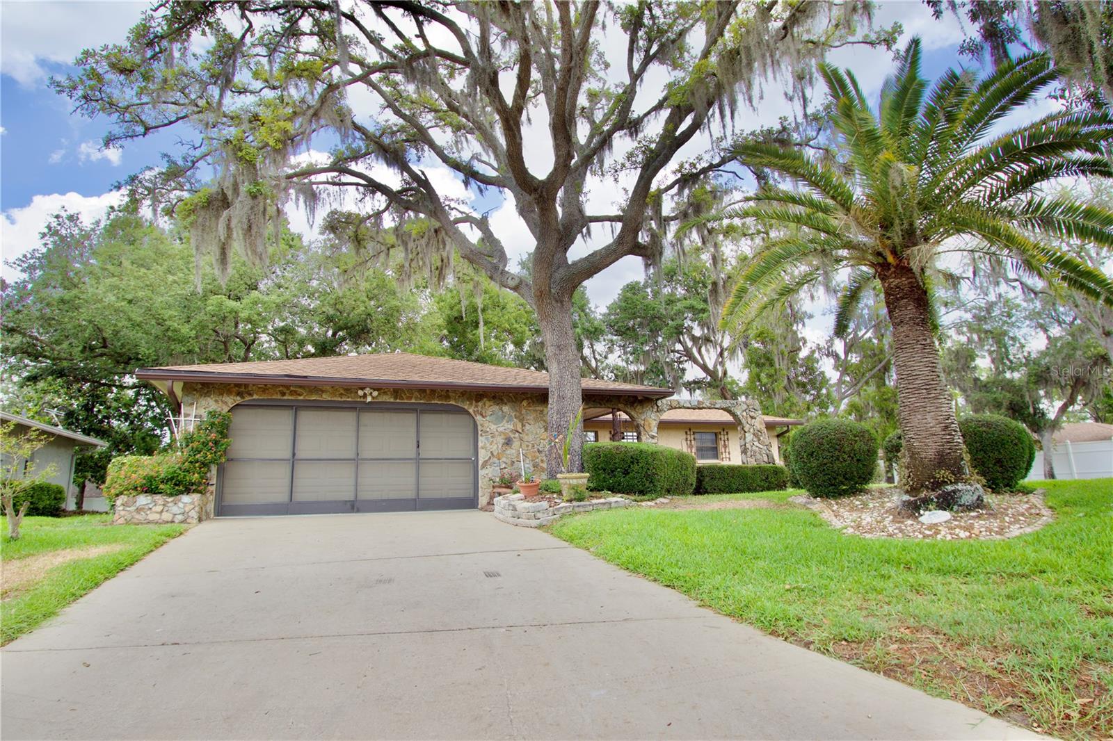 Image 3 of 26 For 8934 Bari Court