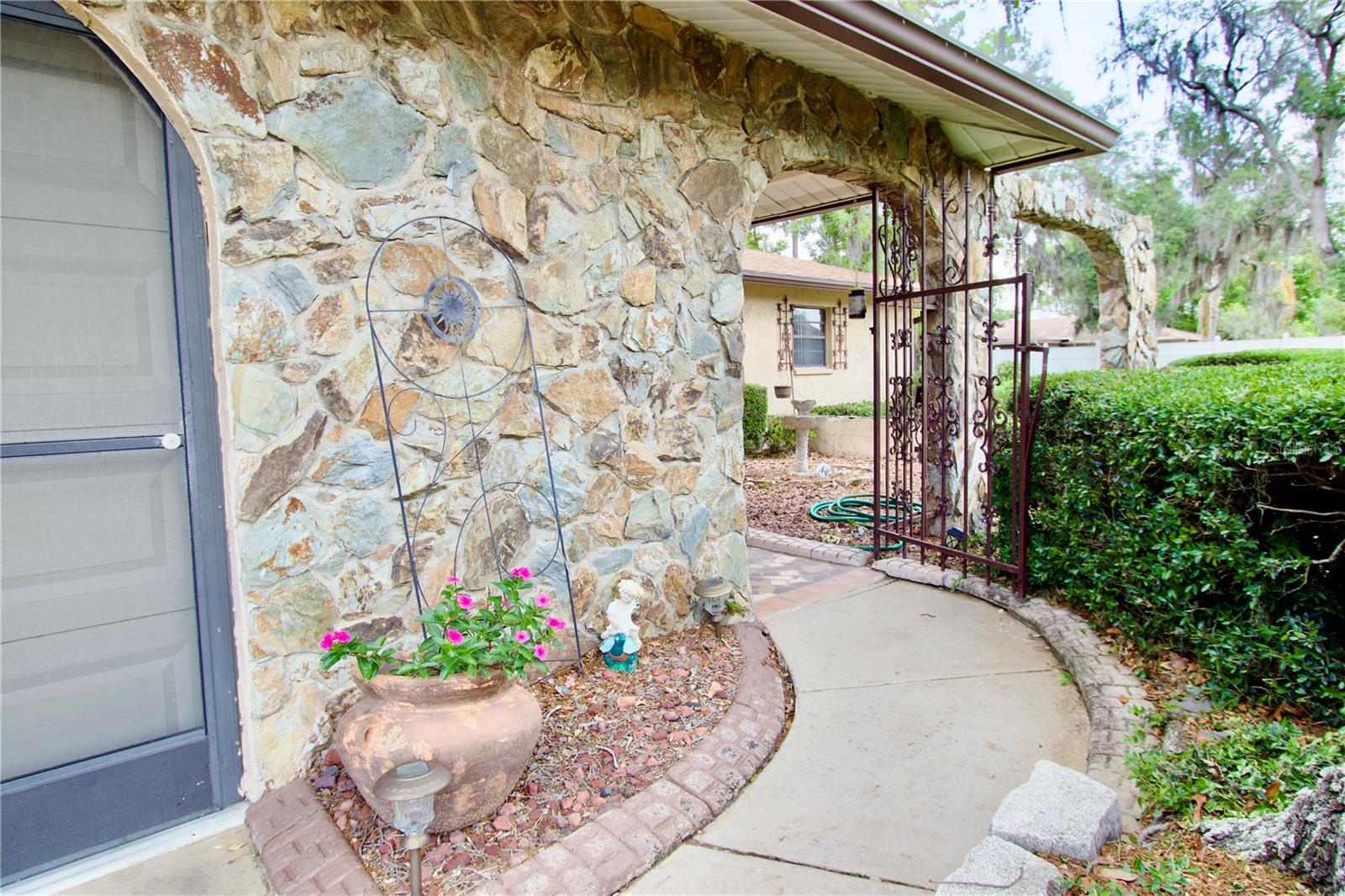 Image 9 of 26 For 8934 Bari Court
