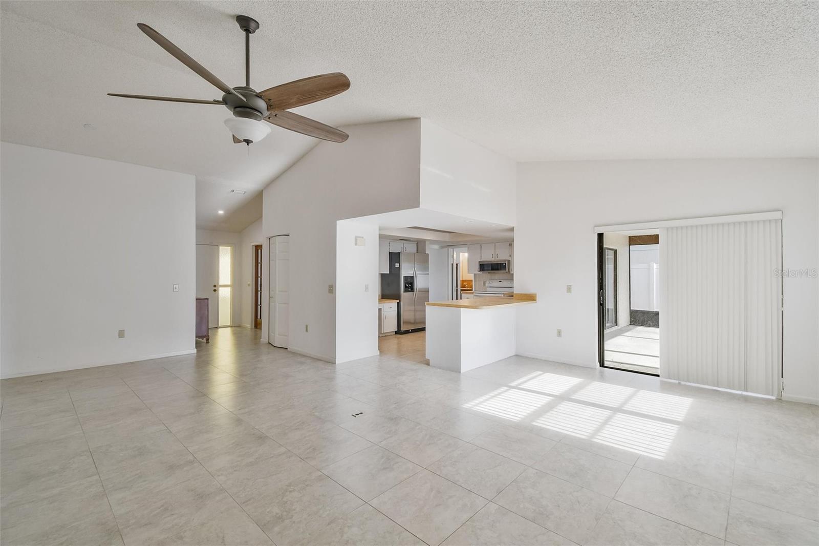 Image 11 of 31 For 4422 Tall Oak Lane