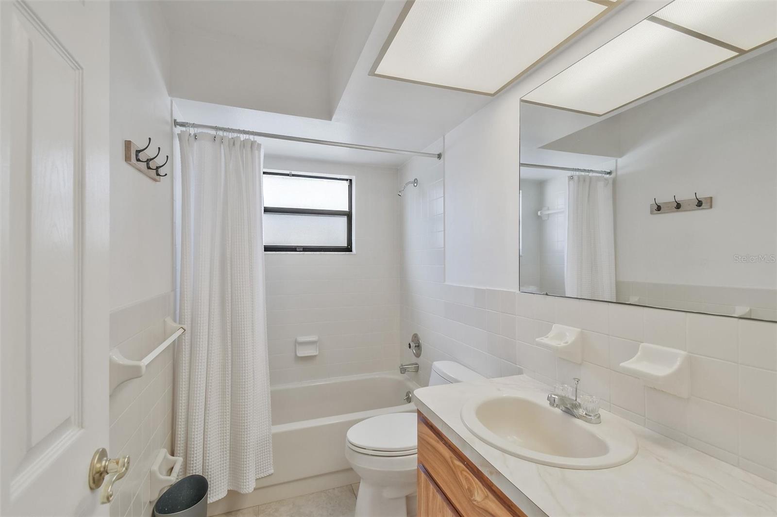 Image 21 of 31 For 4422 Tall Oak Lane