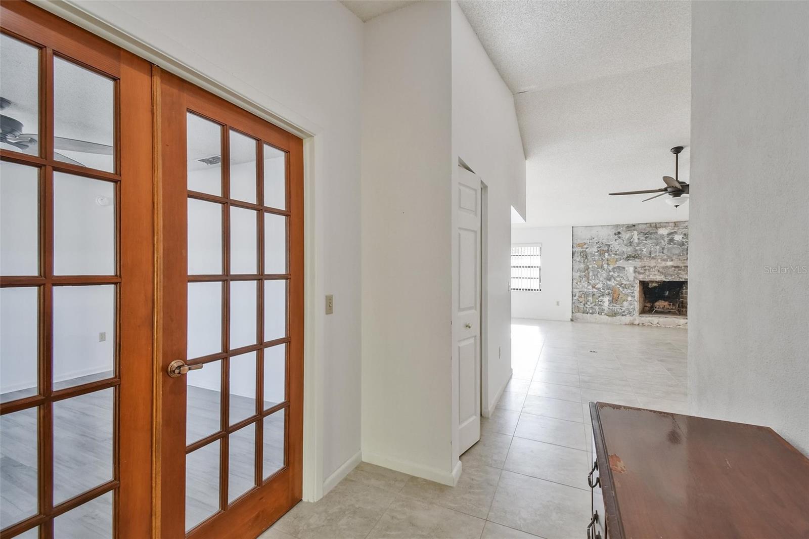 Image 4 of 31 For 4422 Tall Oak Lane