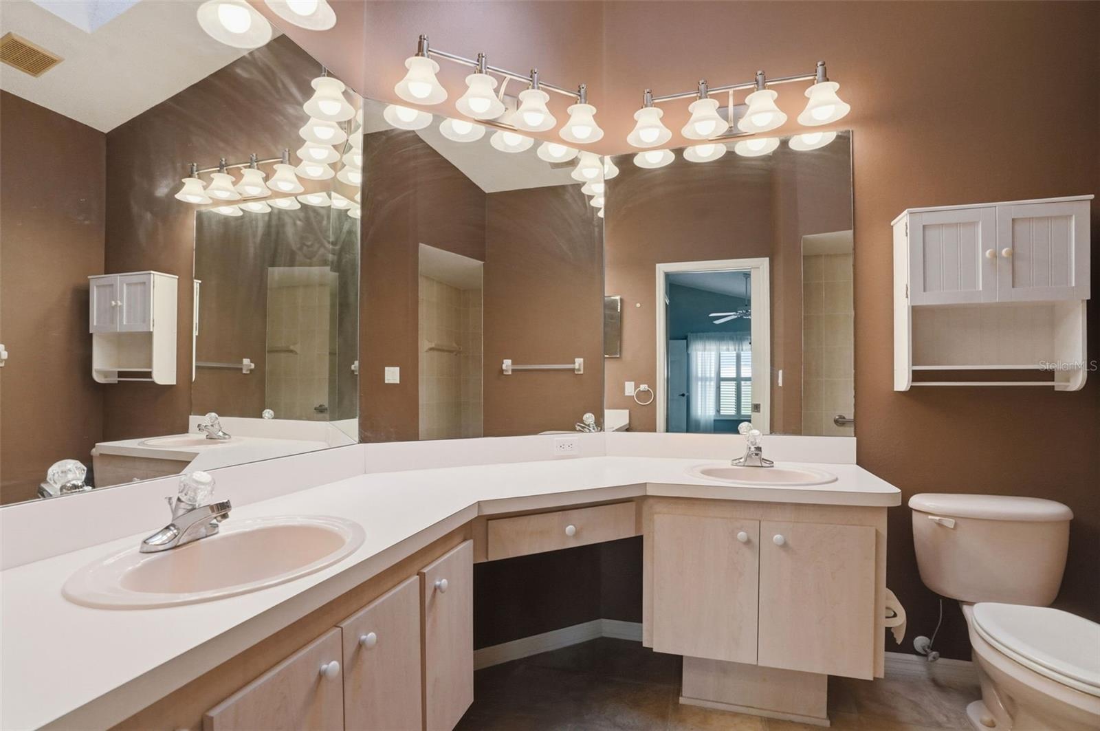 Image 42 of 61 For 11298 Copley Court