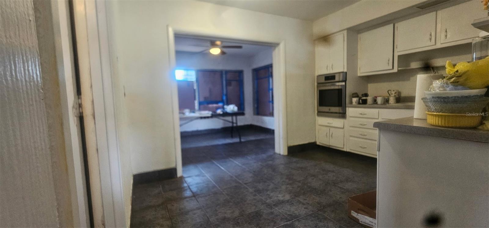 Image 3 of 4 For 4945 Azalea Drive