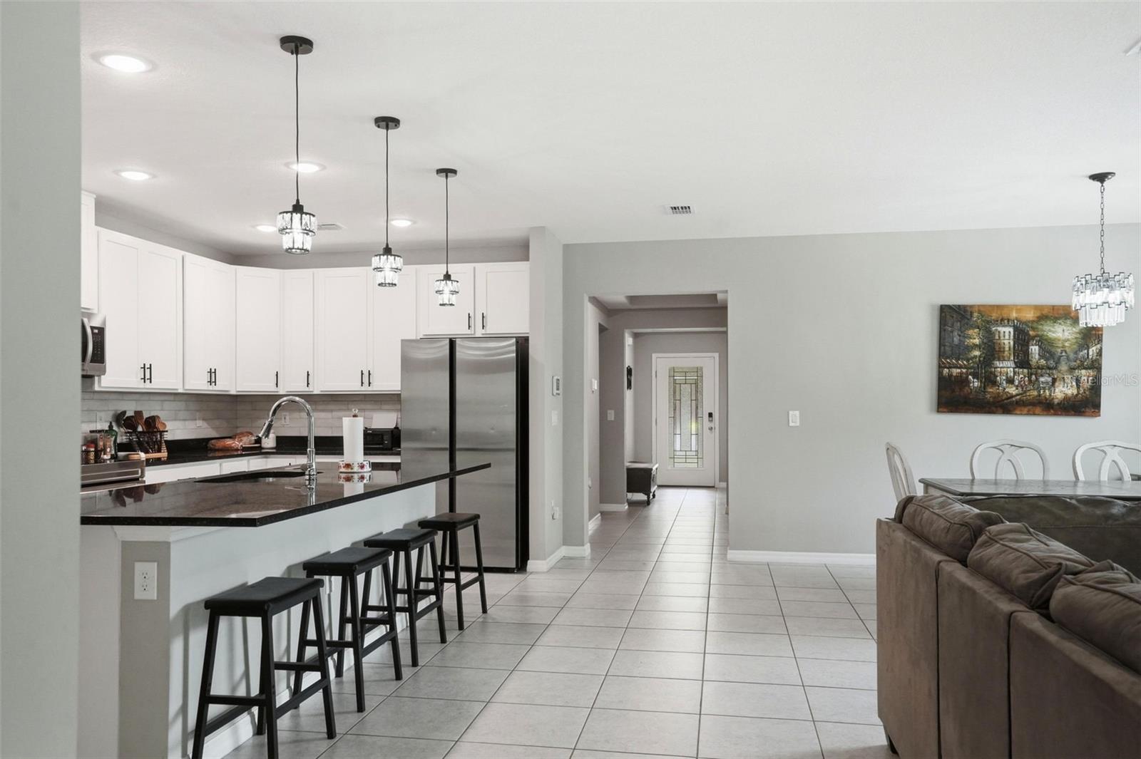 Listing photo id 8 for 39 Milbark Drive