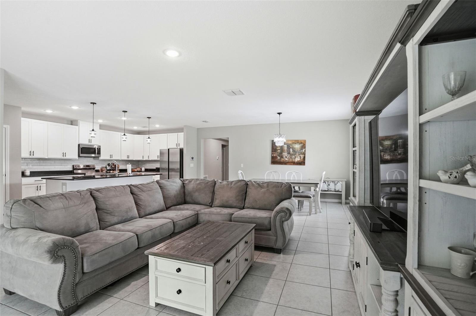 Listing photo id 20 for 39 Milbark Drive