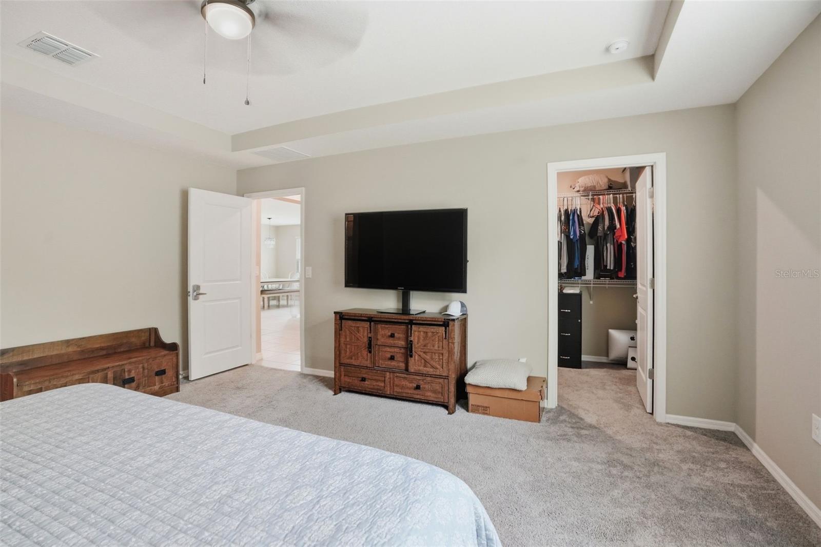 Listing photo id 24 for 39 Milbark Drive