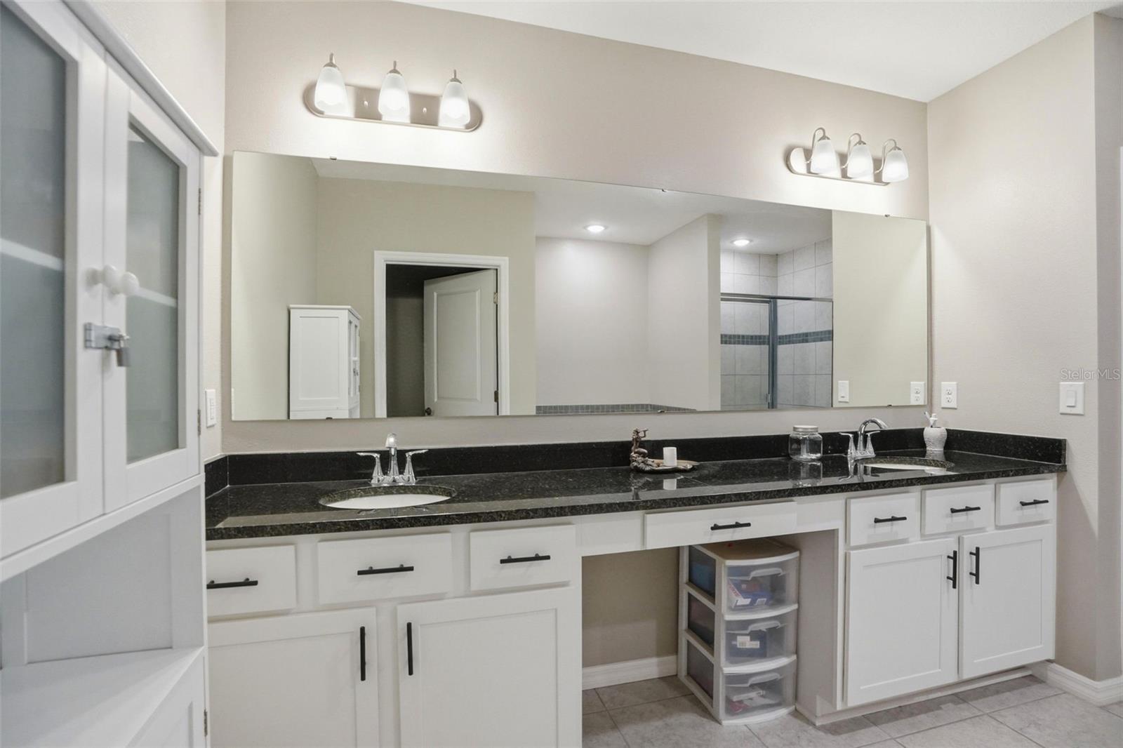 Listing photo id 28 for 39 Milbark Drive