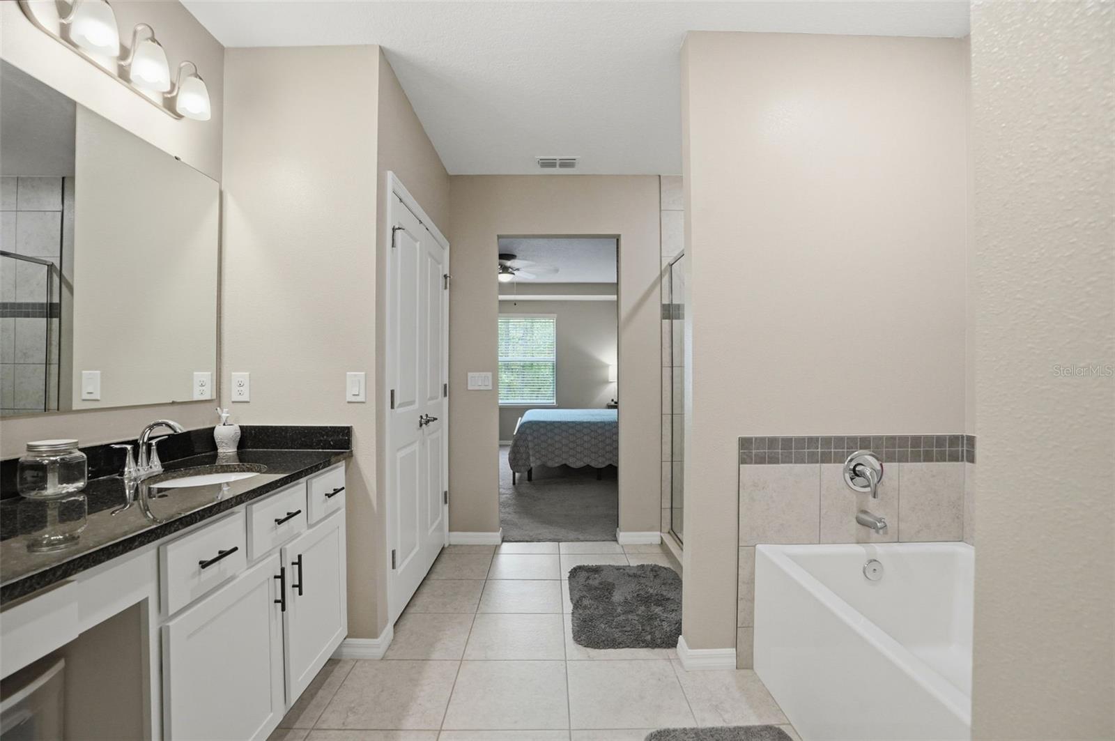 Listing photo id 29 for 39 Milbark Drive