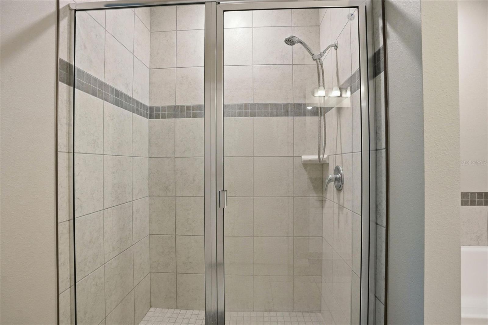 Listing photo id 31 for 39 Milbark Drive