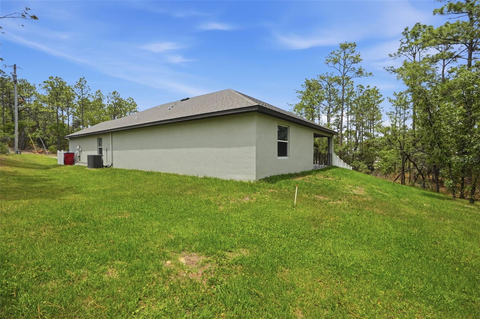 Listing photo id 57 for 39 Milbark Drive