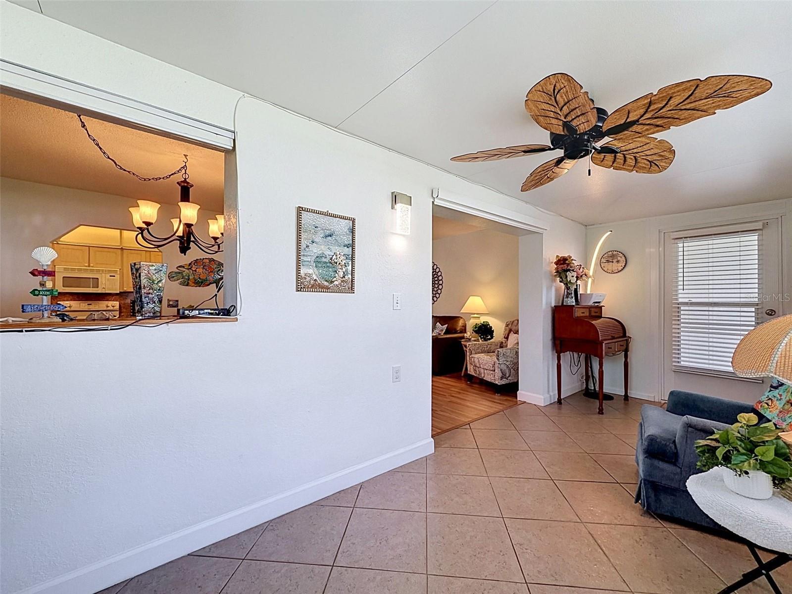 Listing photo id 11 for 11935 Boynton Lane 17gb
