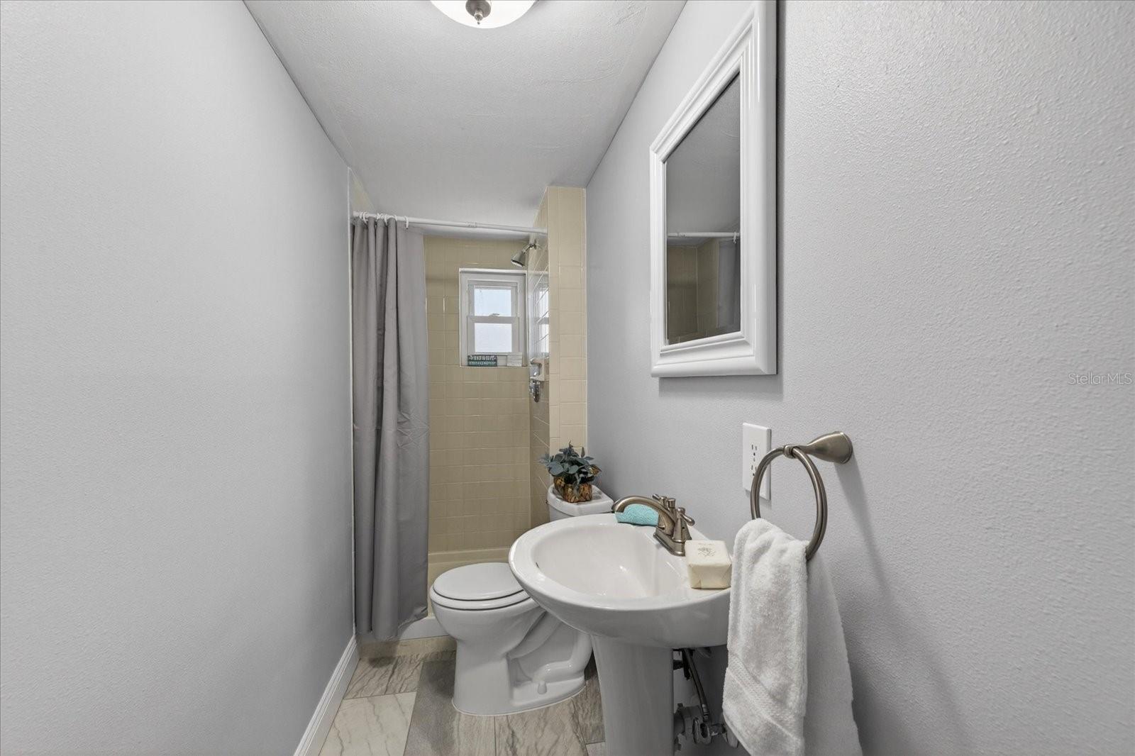 Image 20 of 48 For 4256 Rudder Way