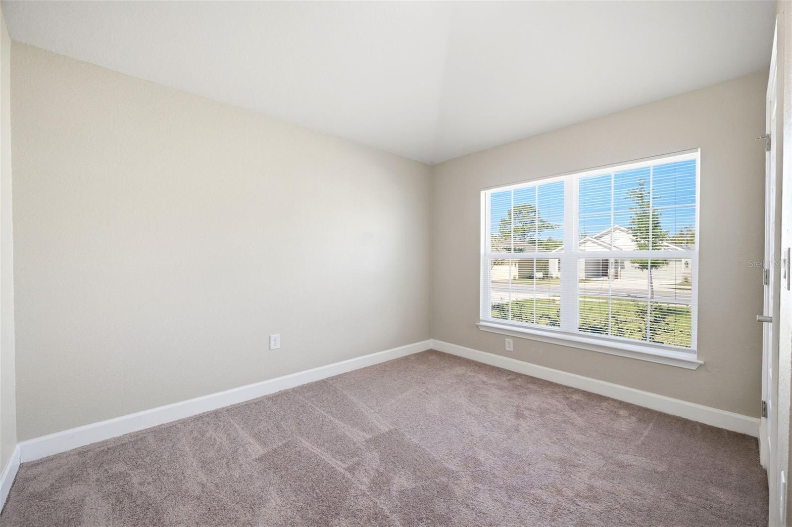 Image 5 of 53 For 5524 Ocean Breeze Drive