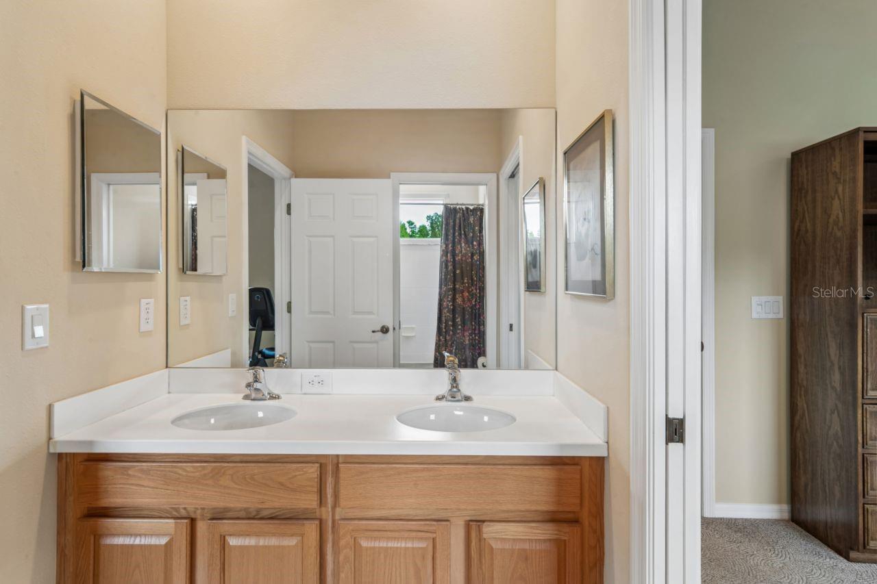 Image 64 of 100 For 8719 Creedmoor Lane