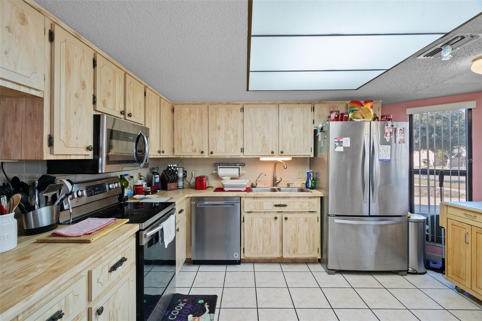 Image 14 of 22 For 8914 Schrader Boulevard