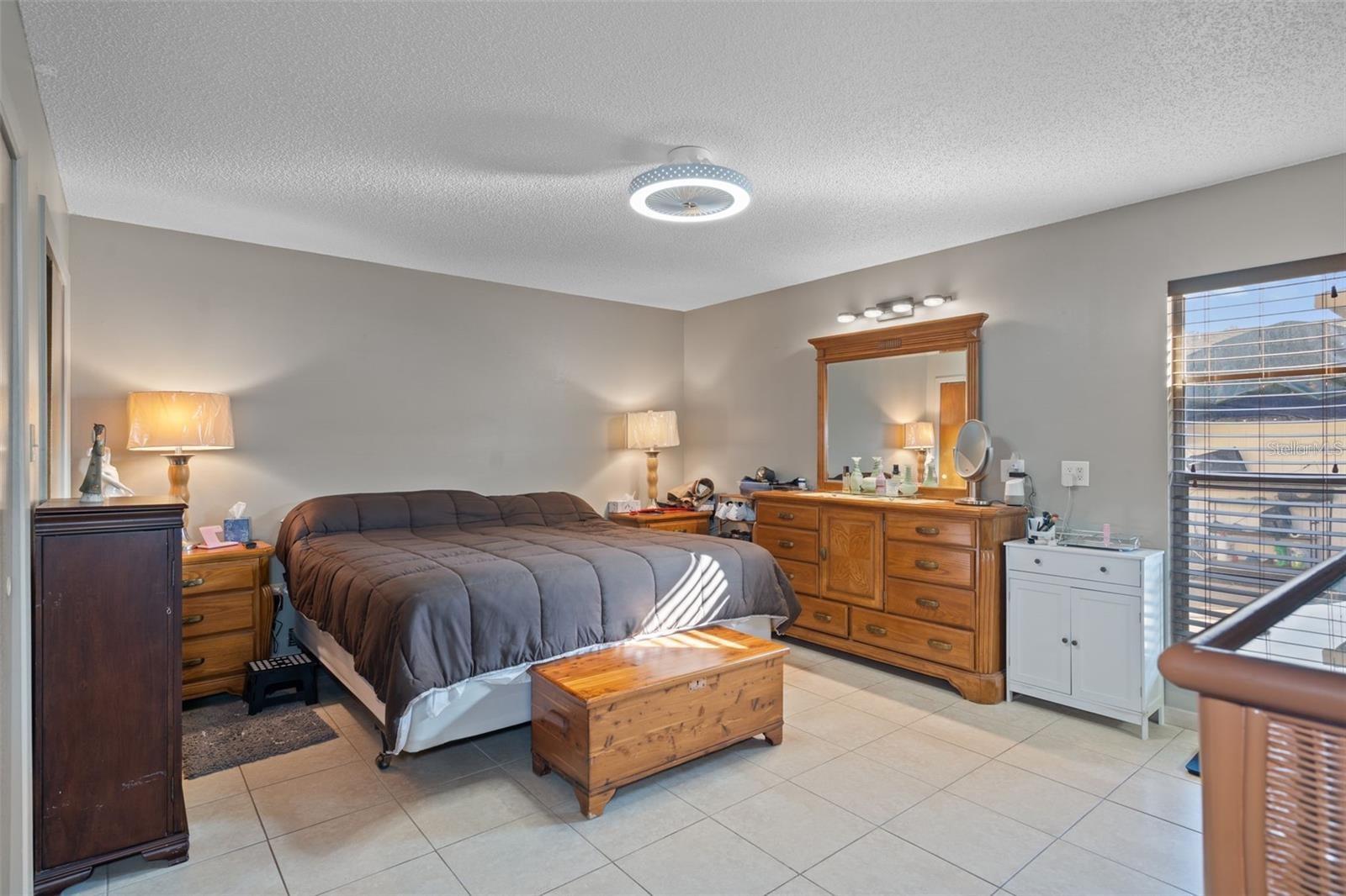 Image 18 of 22 For 8914 Schrader Boulevard