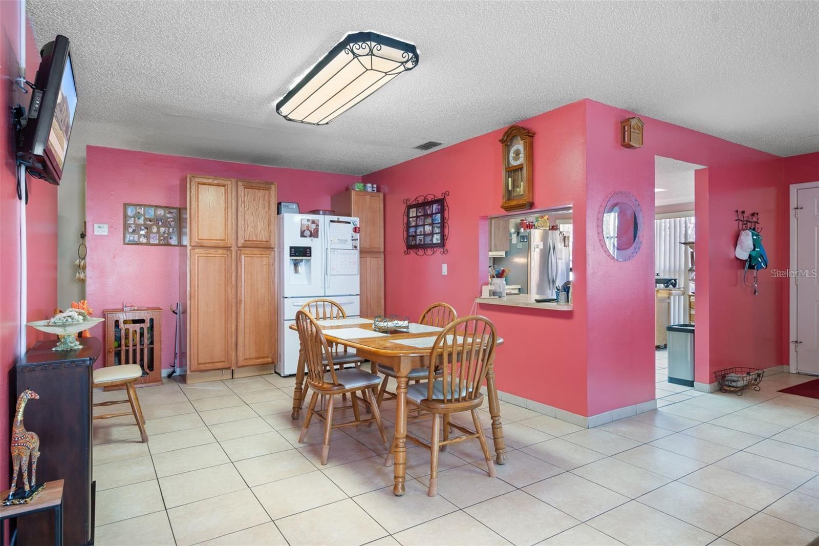 Image 7 of 22 For 8914 Schrader Boulevard