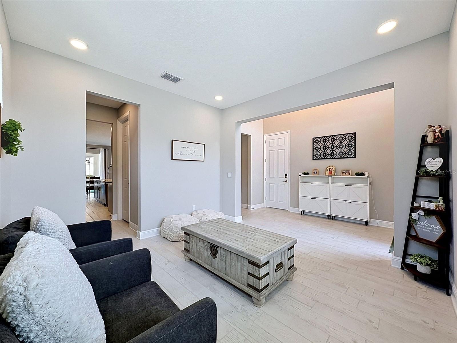 Image 10 of 91 For 33163 Sycamore Leaf Drive