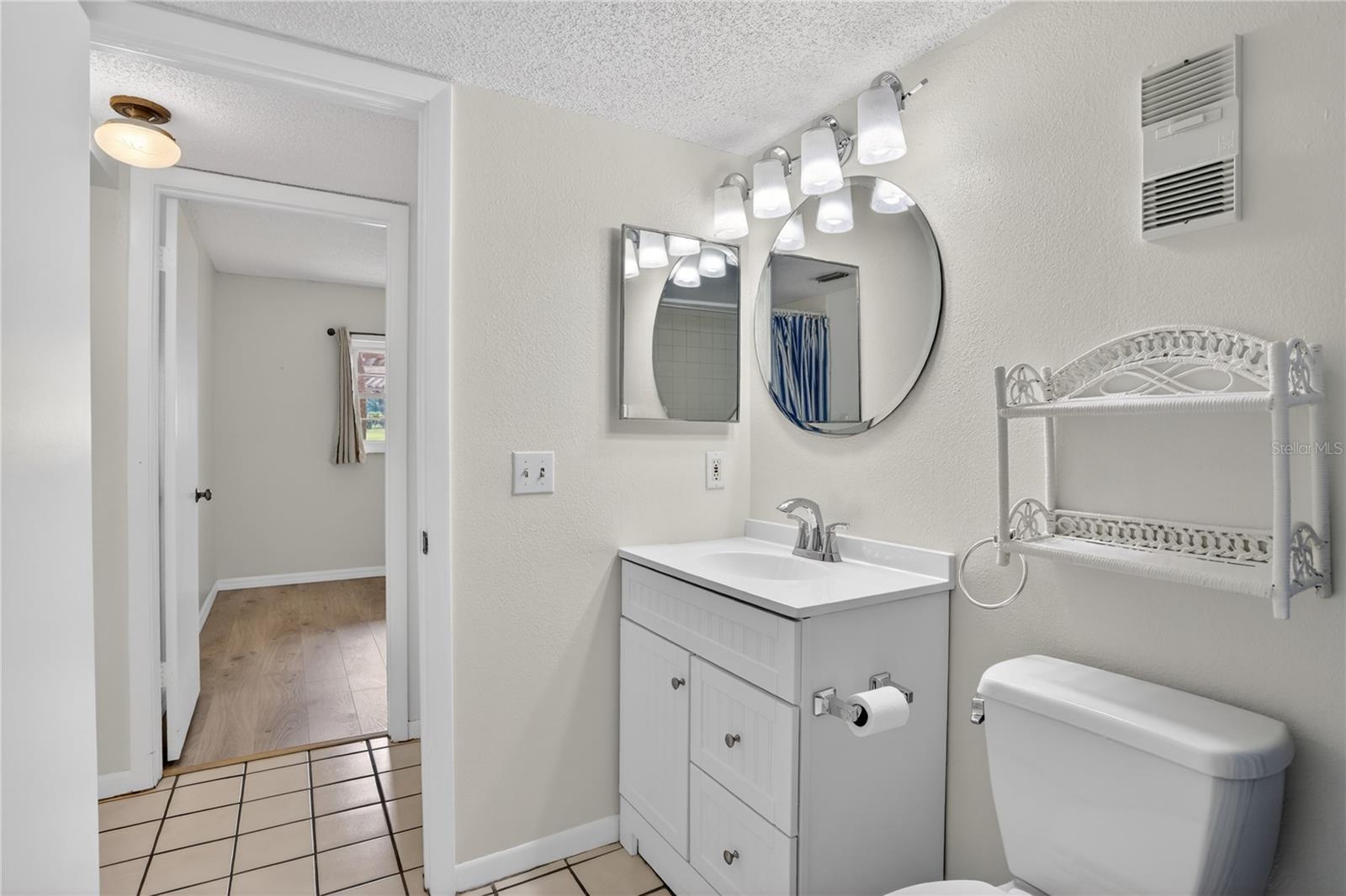 Image 16 of 27 For 1370 Heather Ridge Boulevard 102