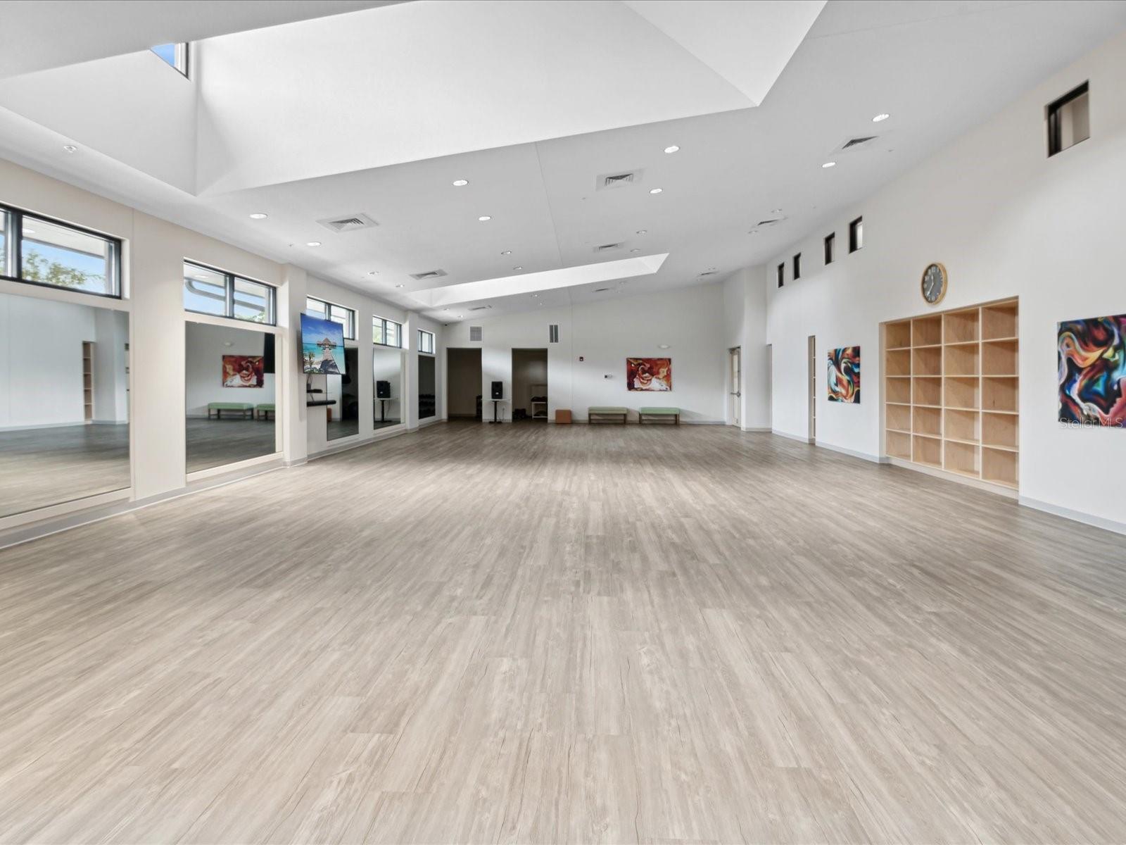 Image 76 of 96 For 1462 Shady Brook Court