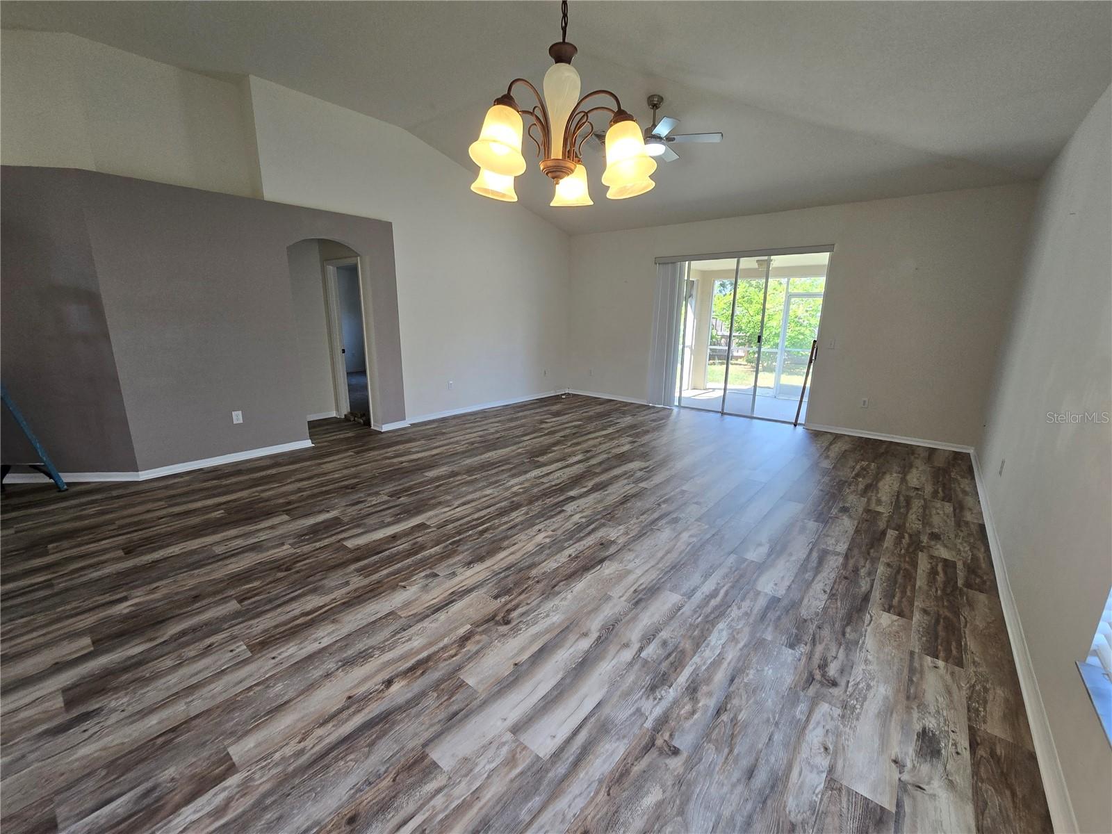 Image 3 of 35 For 24505 Landing Drive