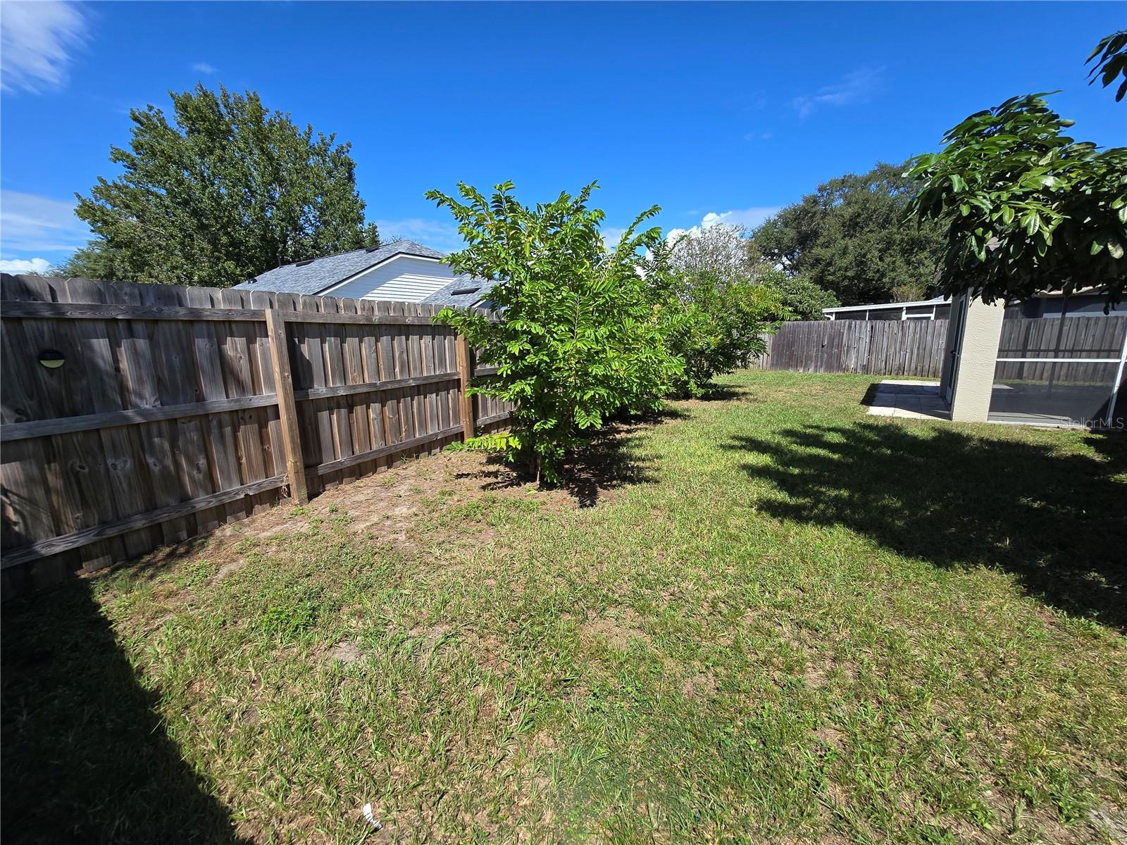 Image 33 of 35 For 24505 Landing Drive