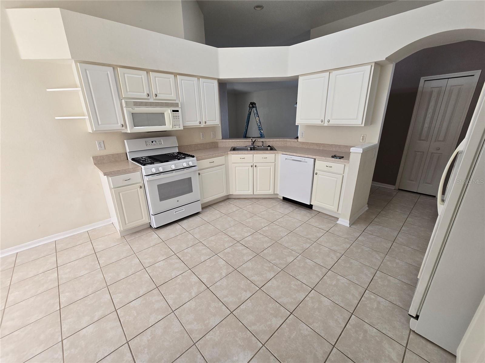 Image 7 of 35 For 24505 Landing Drive