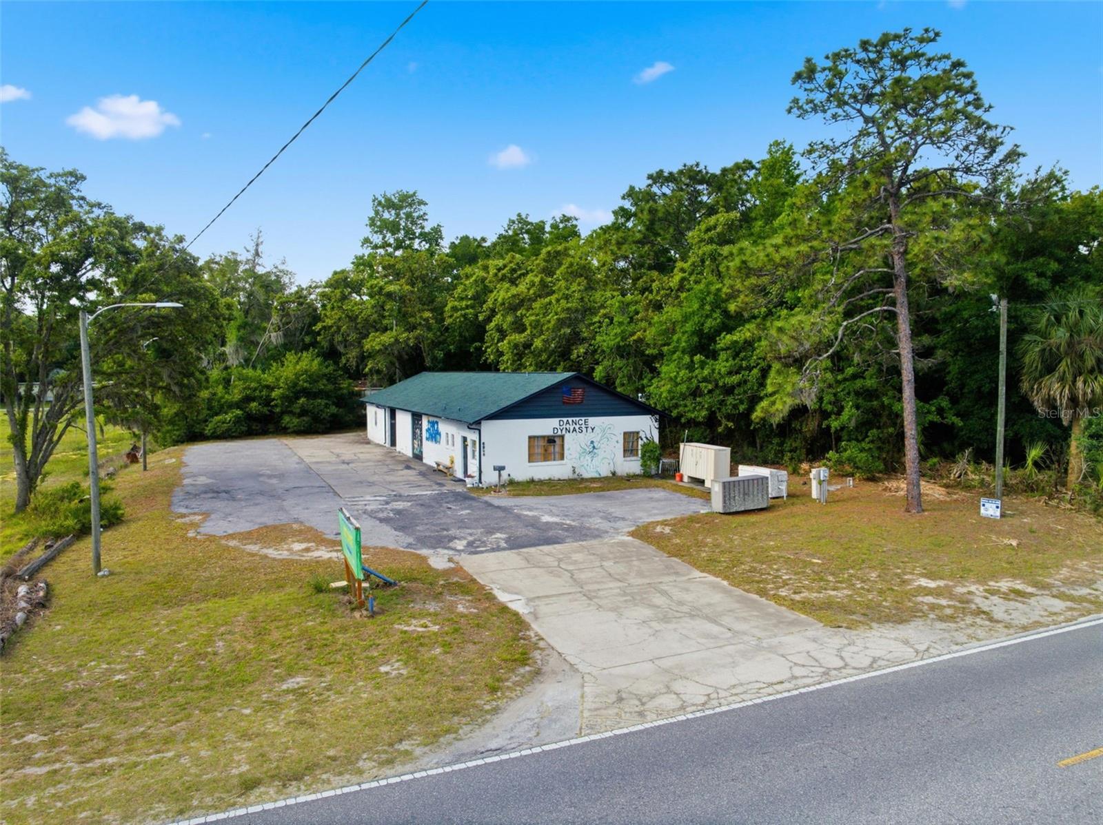 Image 2 of 46 For 6950 Homosassa Trail