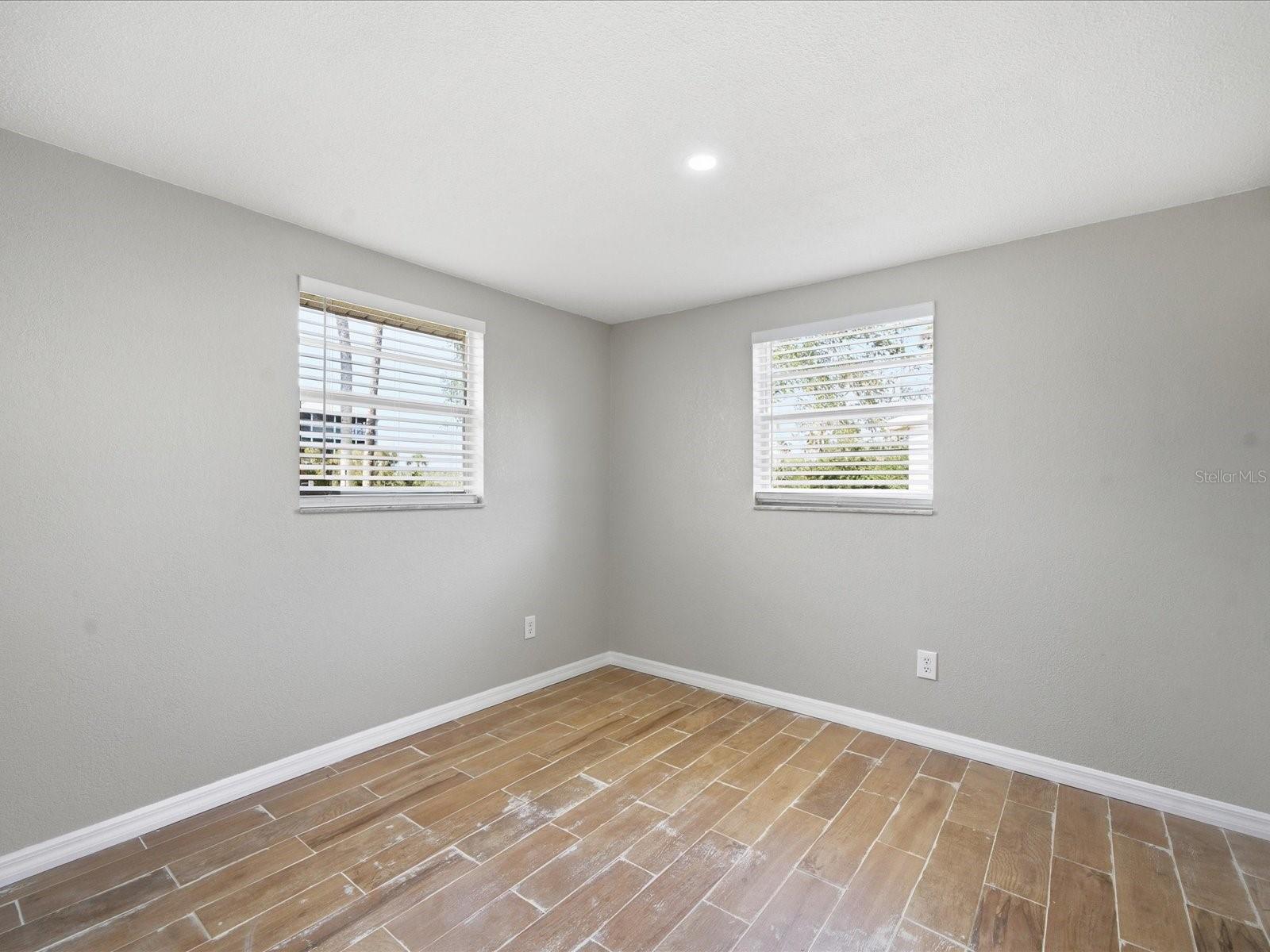 Image 11 of 21 For 18938 Kolb Place